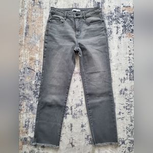 Nine West Women's Grey Straight Crop Denim Pants Jeans with frayed ankles. Sz 4.
